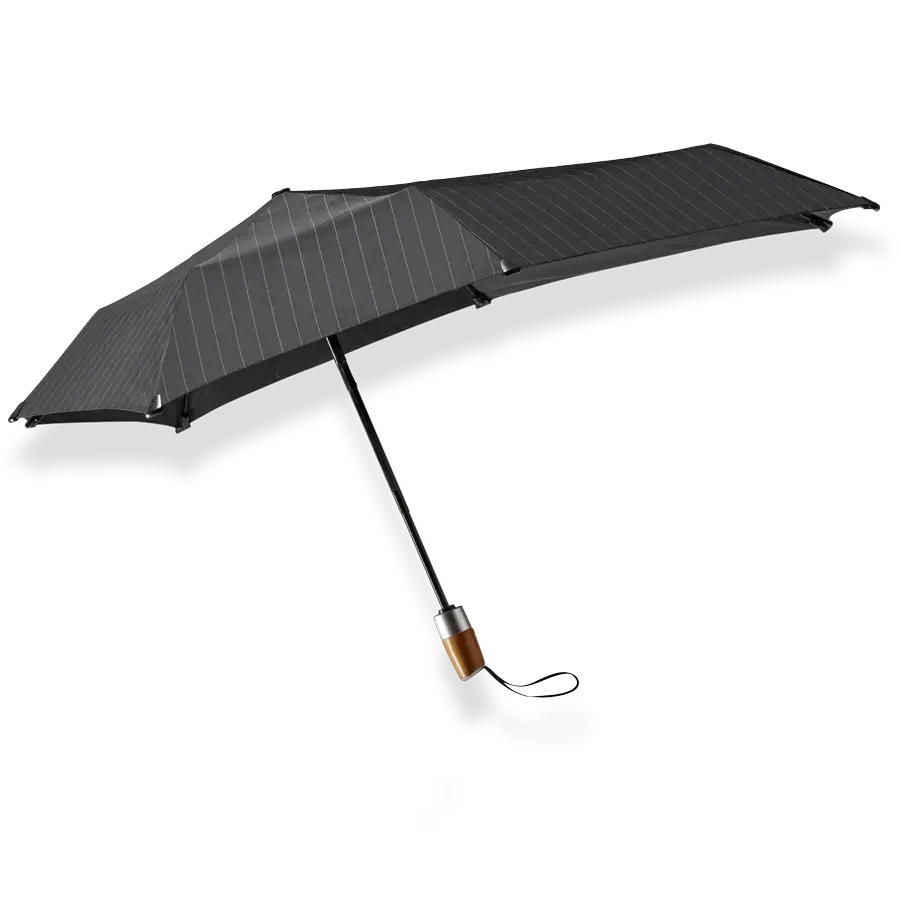 stormproof up to 80km/h