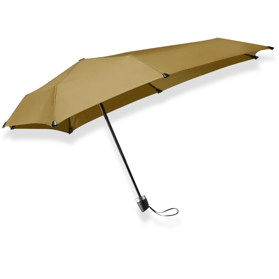 stormproof up to 80km/h
